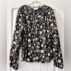 Universal Thread Navy and Cream Floral Blouse